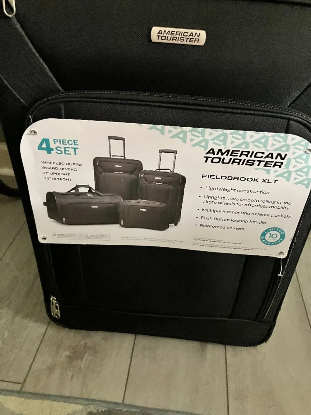 American Tourister Fieldbrook XLT Luggage set (4 Piece)